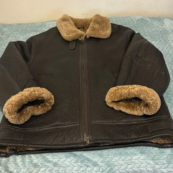 Men’s Leather and Real Sheepskin Coat - Picture 1 of 9